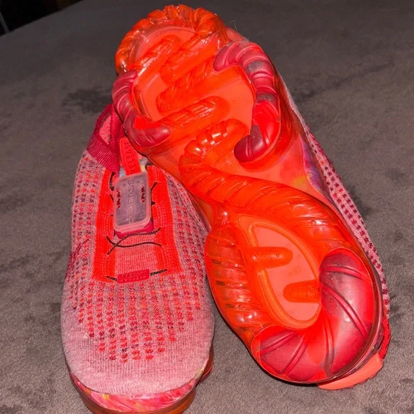 Nike Pink and Red Women's Sneakers - Picture 2 of 10